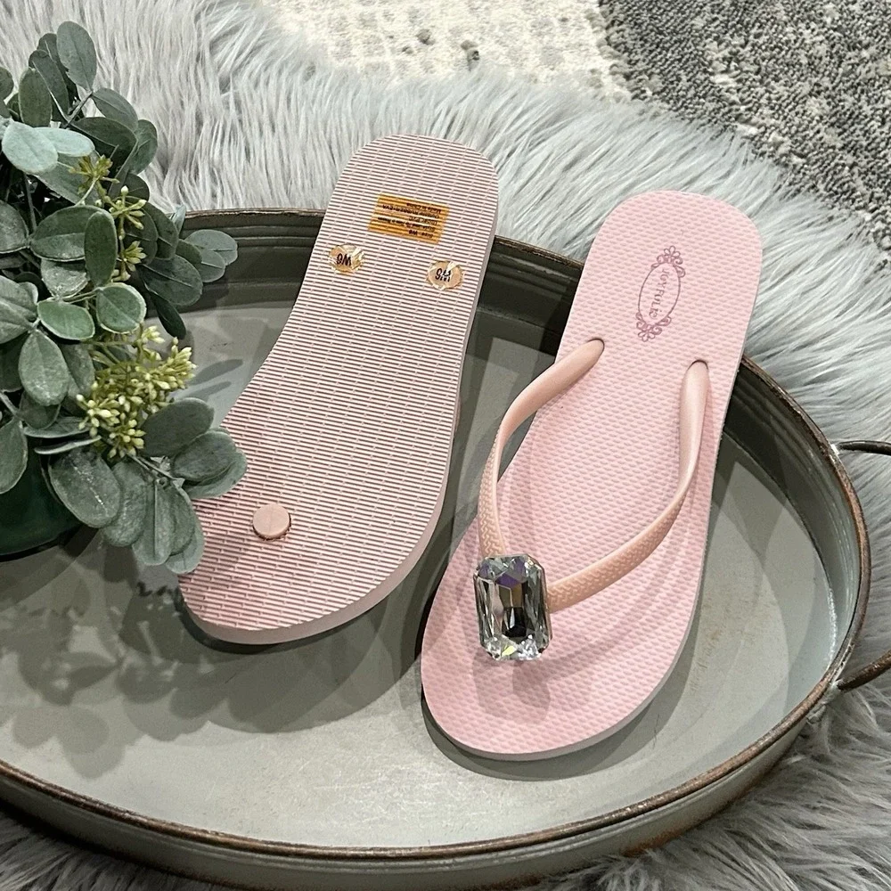 Joyfolie‎ Women's Jewel Pink Flip Flops Size W6